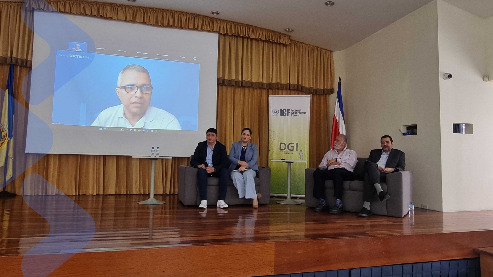 Moderador en el Foro de Gobernanza de Internet (IGF 2024)